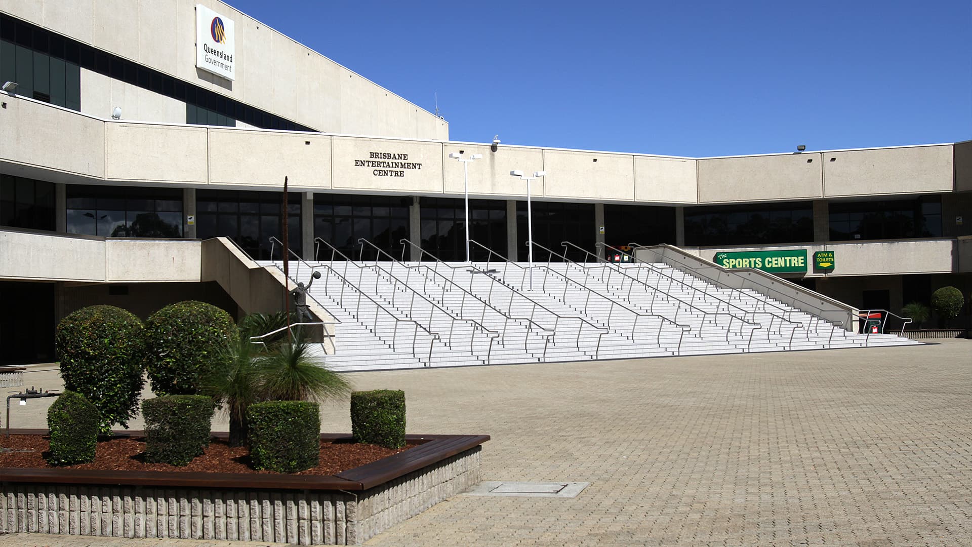 The front stairs leading to the entrance of the Brisbane Entertainment Centre